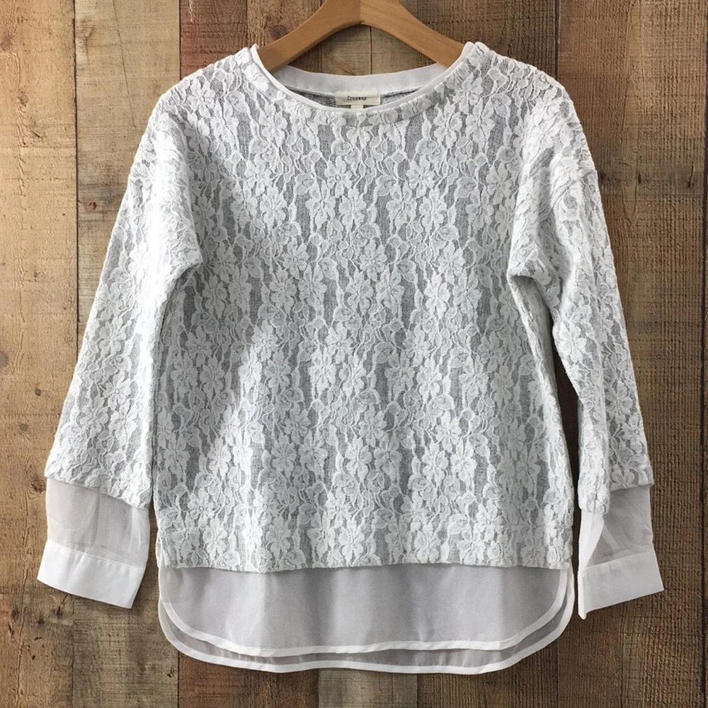 Freeway White Gray Lace Long Sleeve Layered Blouse‎